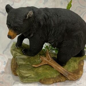 Black Bear 5620 Andrea by Sadek fine porcelain figurine 1980’s